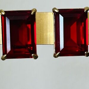 Heidi Daus 🆕 clip on “Hot Rocks” red color crystal earrings